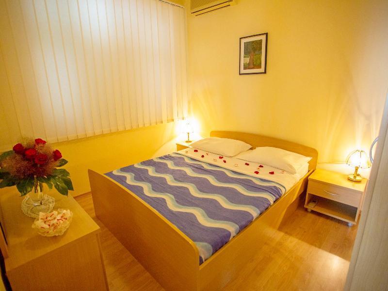 Apartments Damjanka Оребич Екстер'єр фото