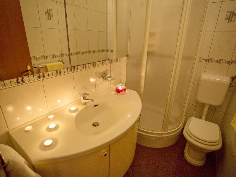 Apartments Damjanka Оребич Екстер'єр фото